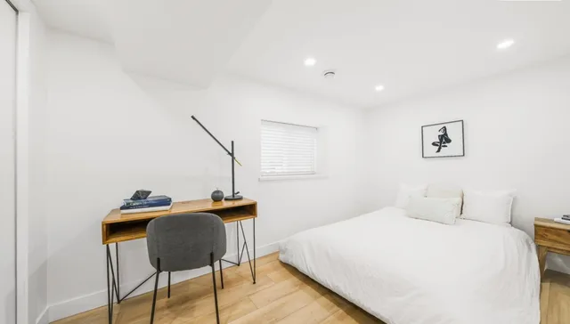 Cozy 2 bed suite close to Burnaby Hospital & Skytrain